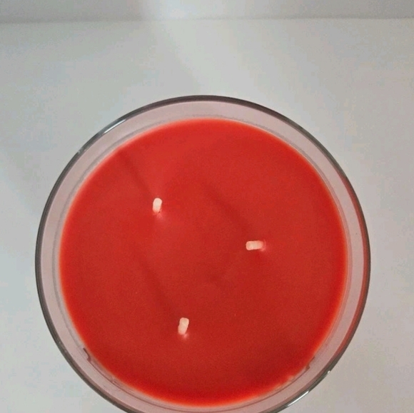 Bath & Body Works Sweet Cinnamon Pumpkin Candle - Picture 3 of 3